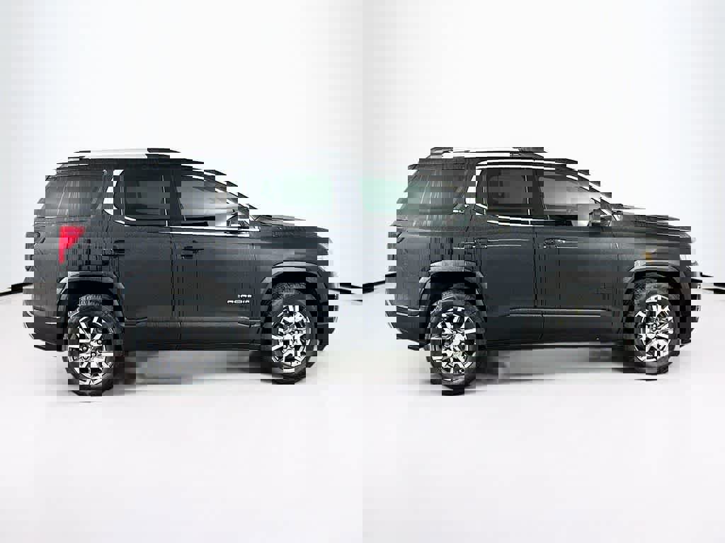 Used 2023 GMC Acadia SLT w/ Preferred Package image 6