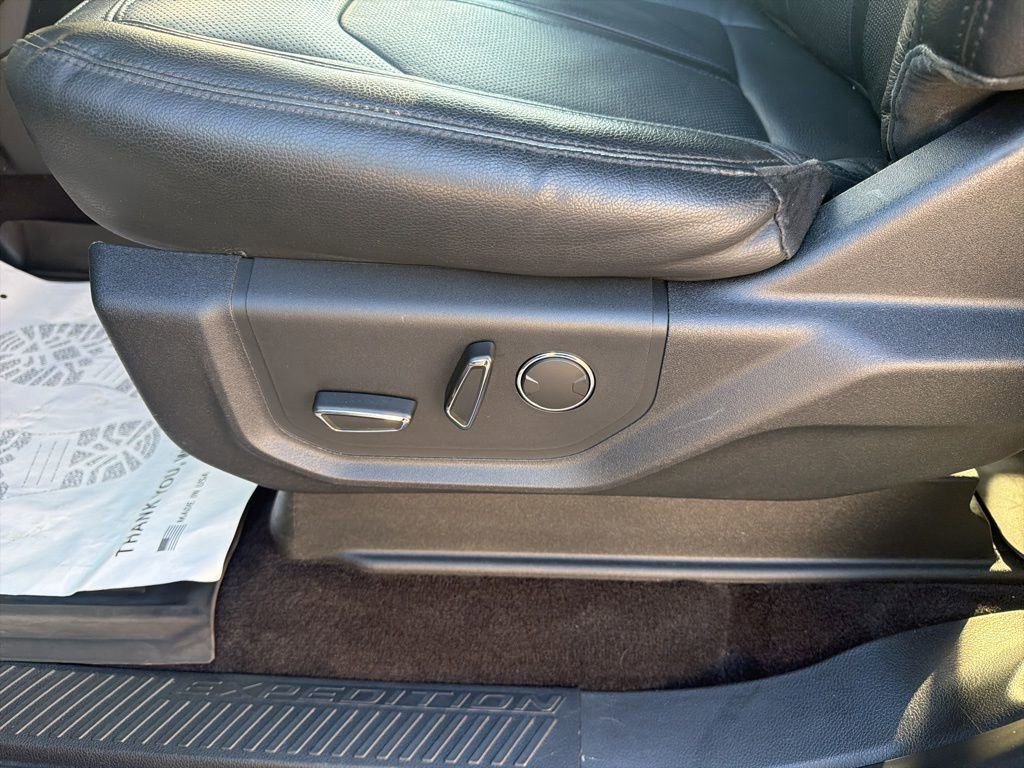 Certified 2020 Ford Expedition Max Limited w/ Special Edition Package AWD/4WD image 18