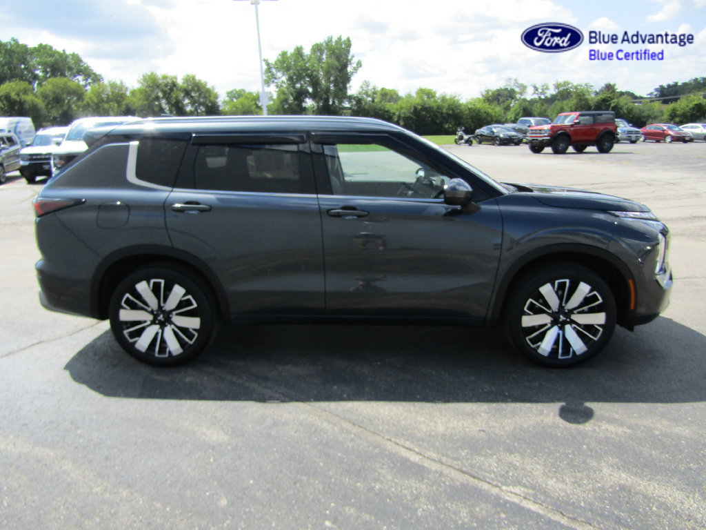 Used 2025 Mitsubishi Outlander SEL AWD/4WD image 10