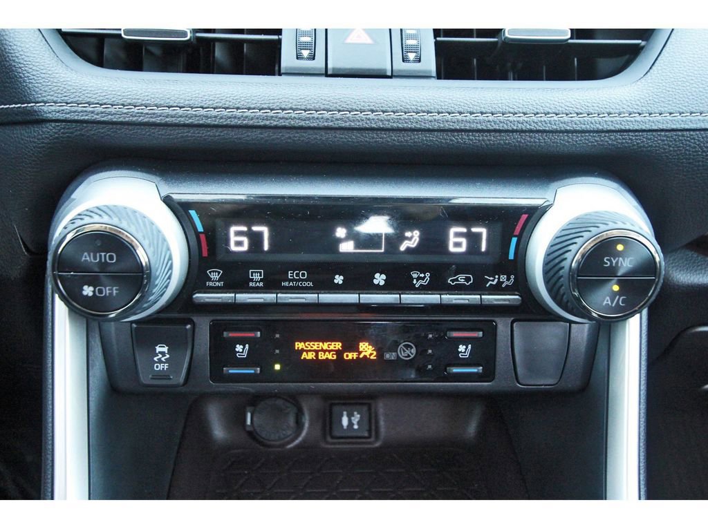 Used 2019 Toyota RAV4 Limited w/ Cold Weather Package image 27