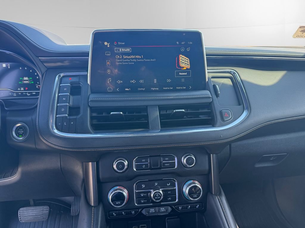 Used 2023 GMC Yukon XL AT4 w/ Technology Package image 11