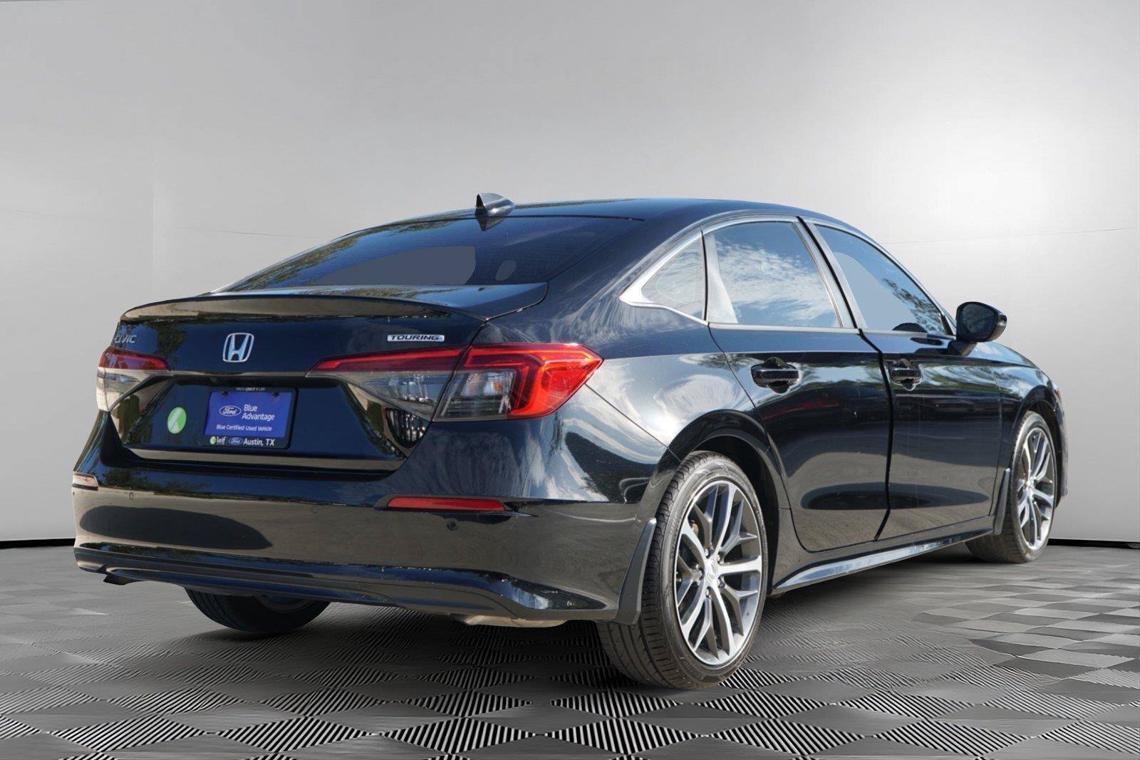 Used 2024 Honda Civic Touring image 5
