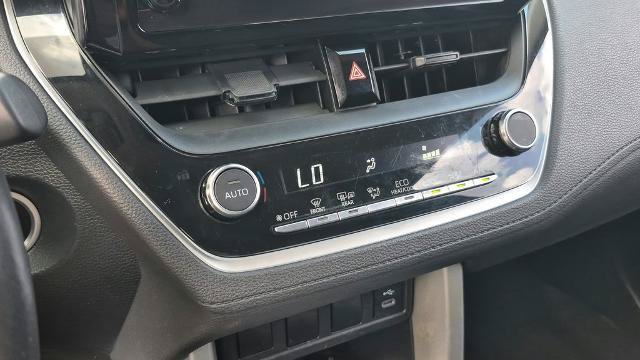 Used 2023 Toyota Corolla Cross LE FWD image 22