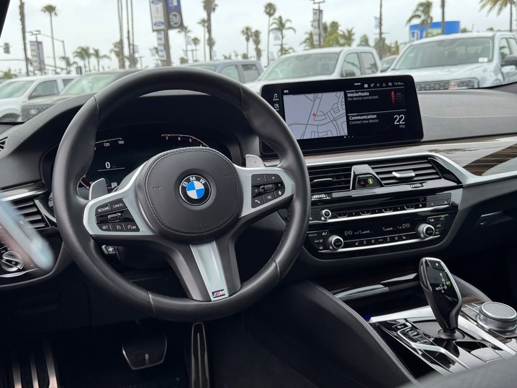 Used 2021 BMW 540i w/ M Sport Package RWD image 29