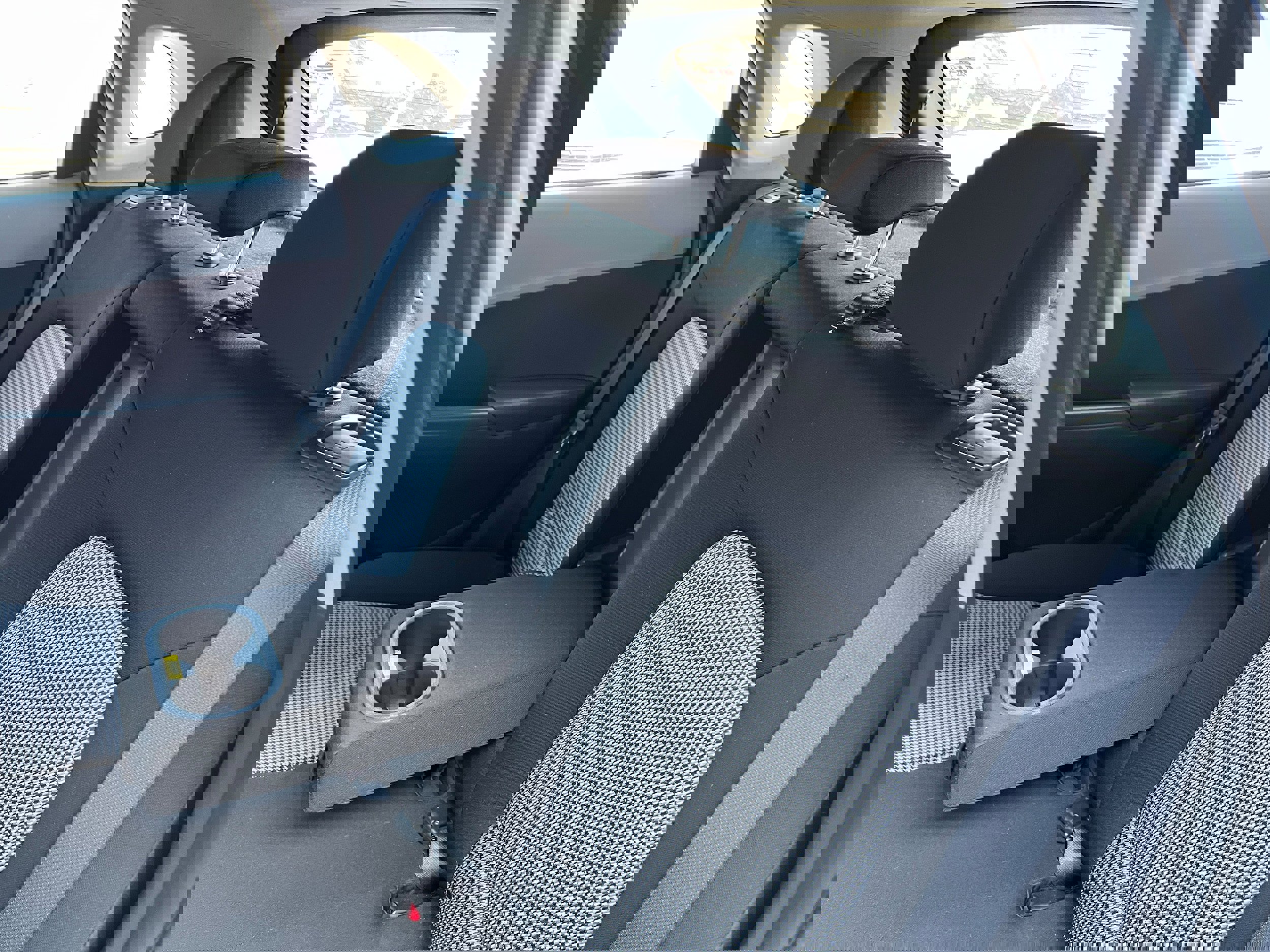 Used 2021 Hyundai Kona SE image 12