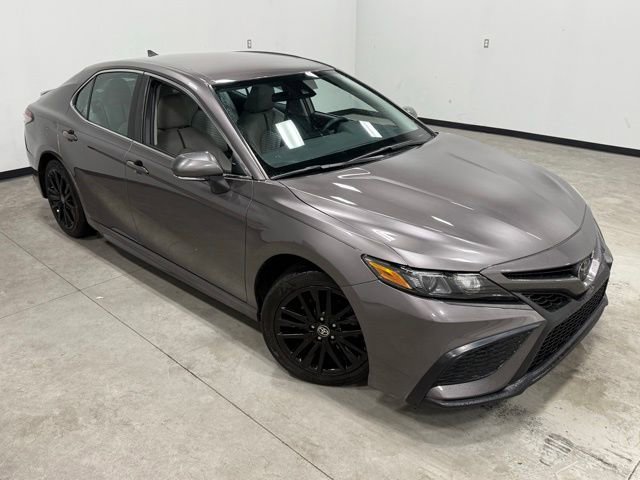 Used 2023 Toyota Camry SE image 34