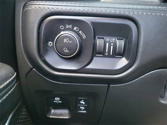 Used 2021 RAM 1500 Limited w/ Body Color Bumper Group image 18