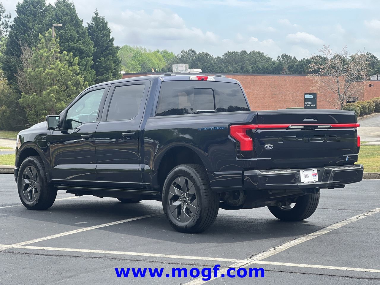 Certified 2023 Ford F150 Lightning Lariat w/ Equipment Group 511A High image 5