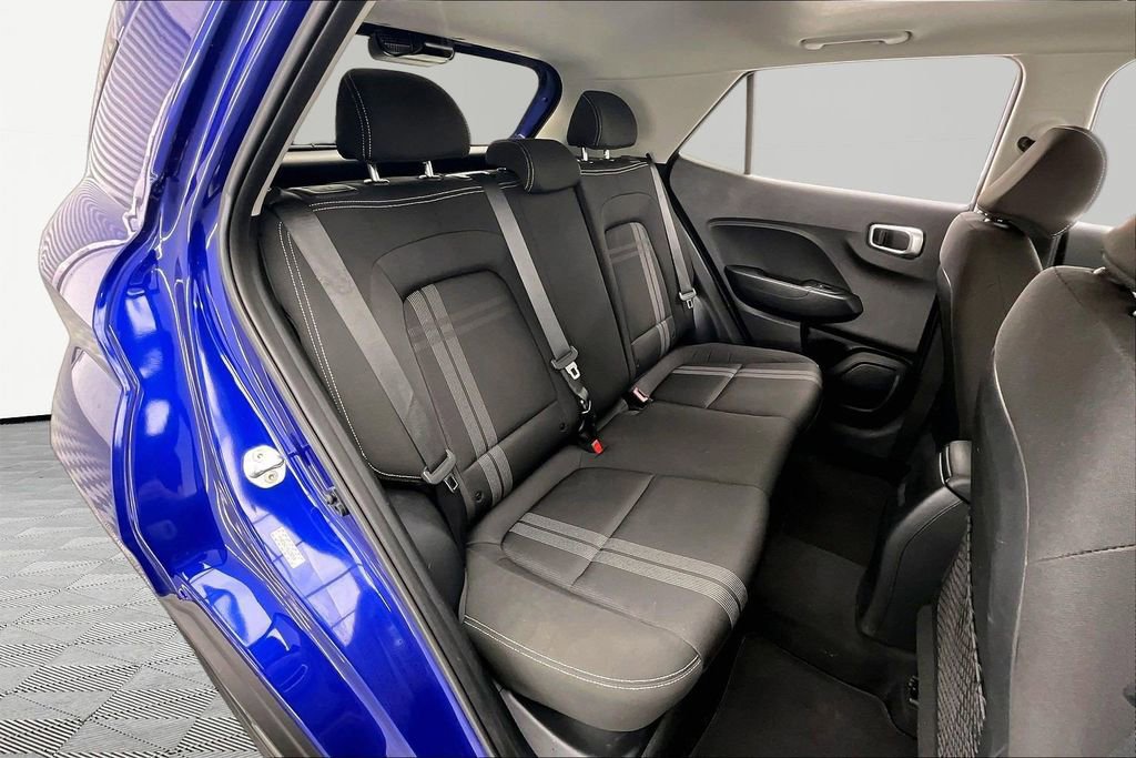 Used 2022 Hyundai Venue SEL FWD image 27