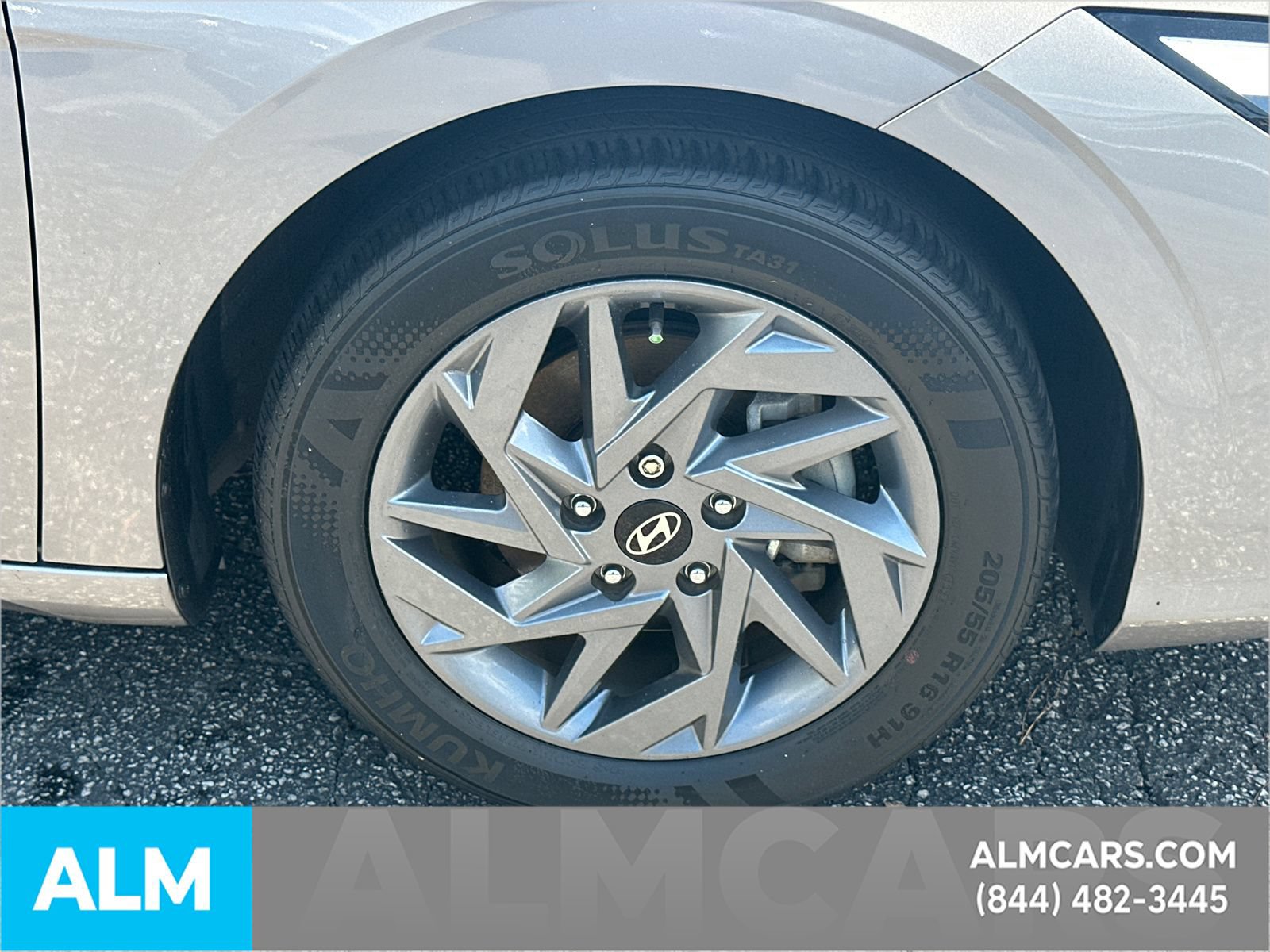Used 2024 Hyundai Elantra SEL FWD image 15