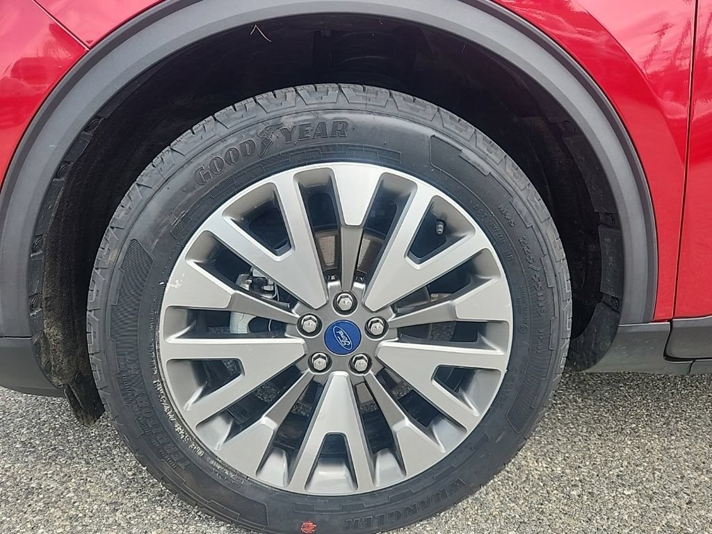 Certified 2022 Ford Escape Titanium w/ Class II Trailer Tow Package AWD/4WD image 25