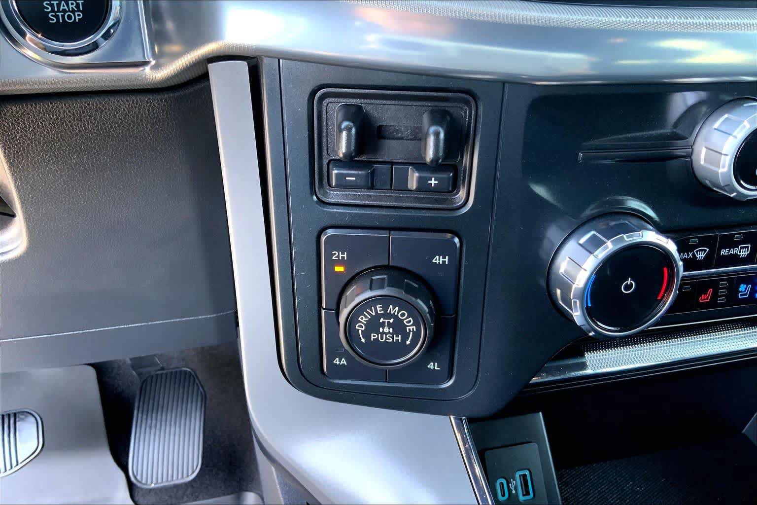 Certified 2024 Ford F150 Lariat w/ FX4 Off-Road Package AWD/4WD image 30