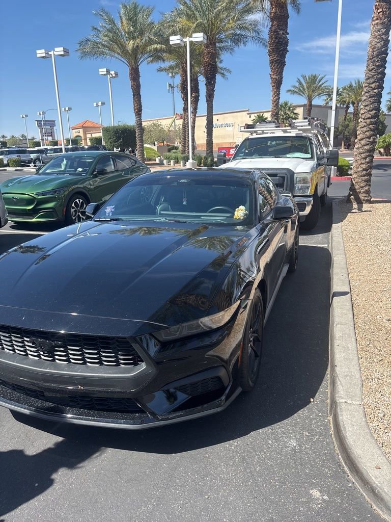 Certified 2025 Ford Mustang Premium RWD image 1