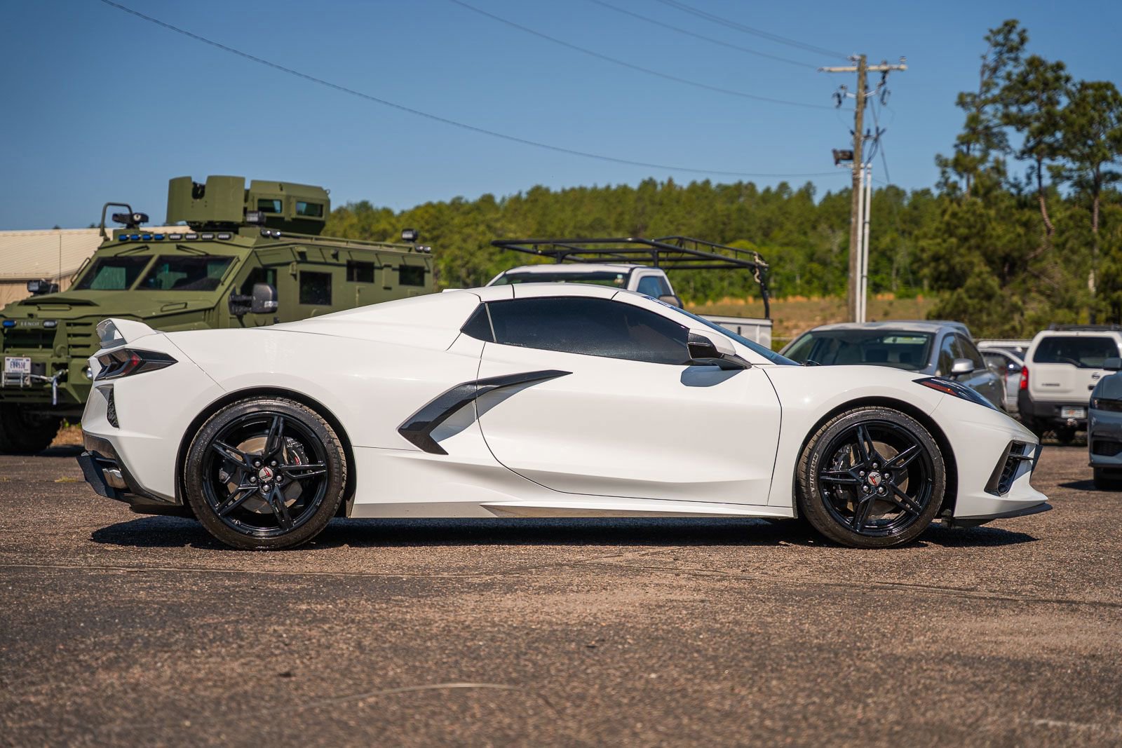 Used 2021 Chevrolet Corvette Stingray Premium Conv w/ Z51 Performance Package image 8