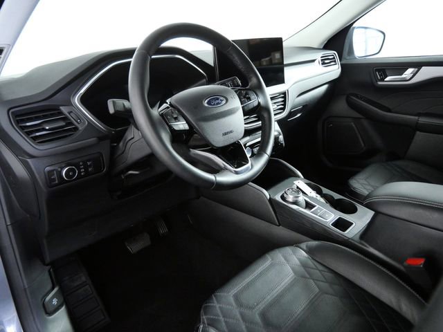 Certified 2023 Ford Escape Platinum w/ Premium Technology Package AWD/4WD image 16
