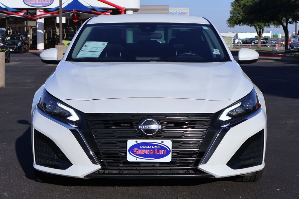 Used 2023 Nissan Altima 2.5 SV FWD image 8
