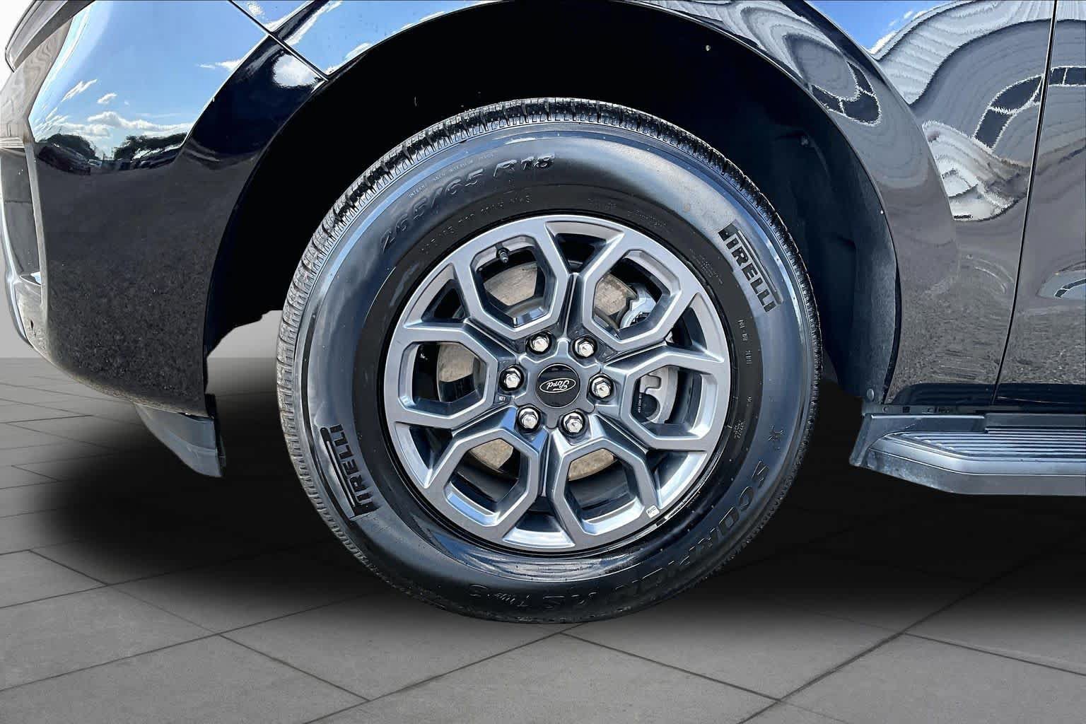 Certified 2025 Ford Expedition Active RWD image 11