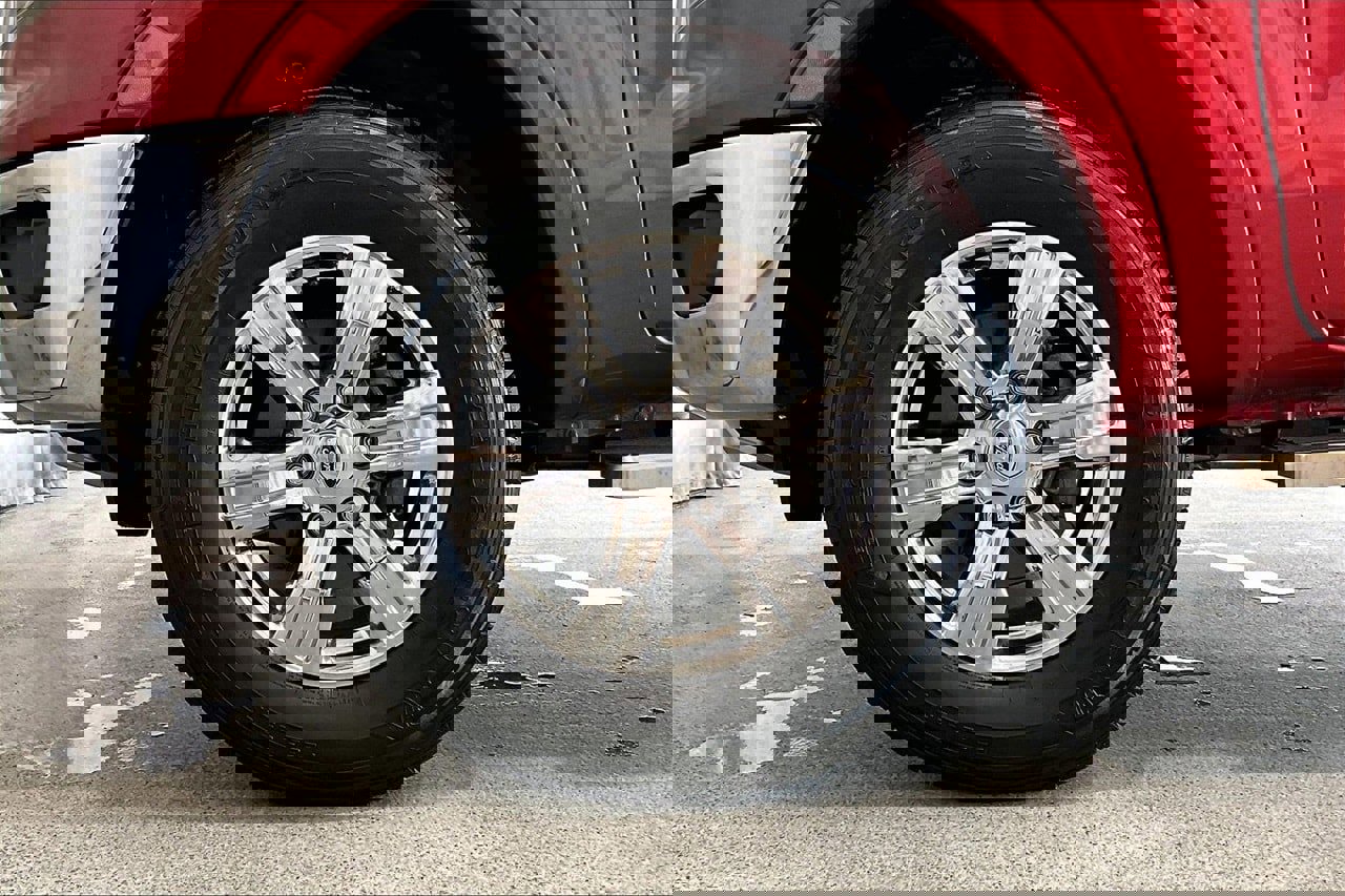 Certified 2021 Ford Ranger XLT w/ Equipment Group 301A Mid image 12