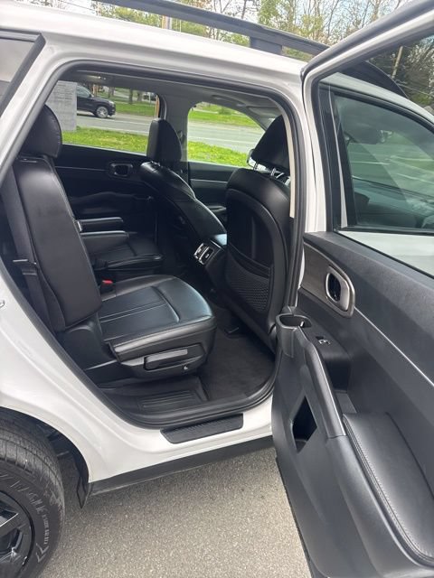 Used 2024 Kia Sorento X-Line EX AWD/4WD image 22
