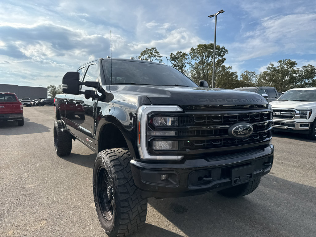 Certified 2024 Ford F350 Lariat w/ Lariat Ultimate Package AWD/4WD image 3