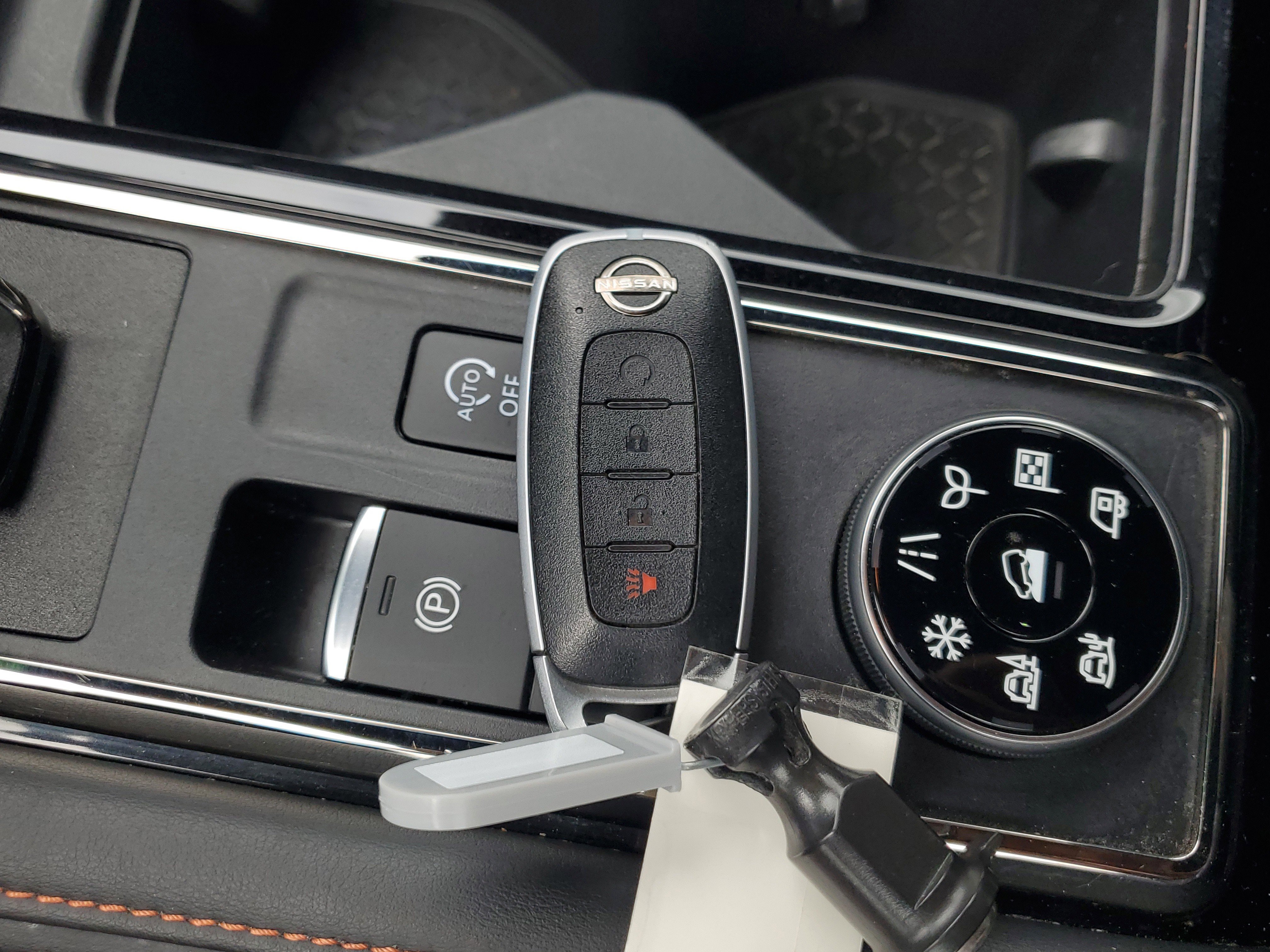 Used 2023 Nissan Pathfinder Rock Creek image 29