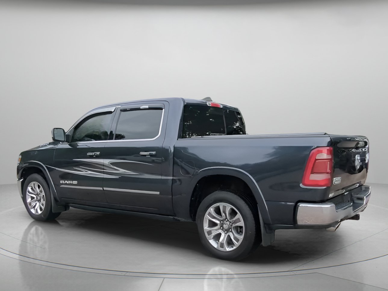 Used 2019 RAM 1500 Limited RWD image 21