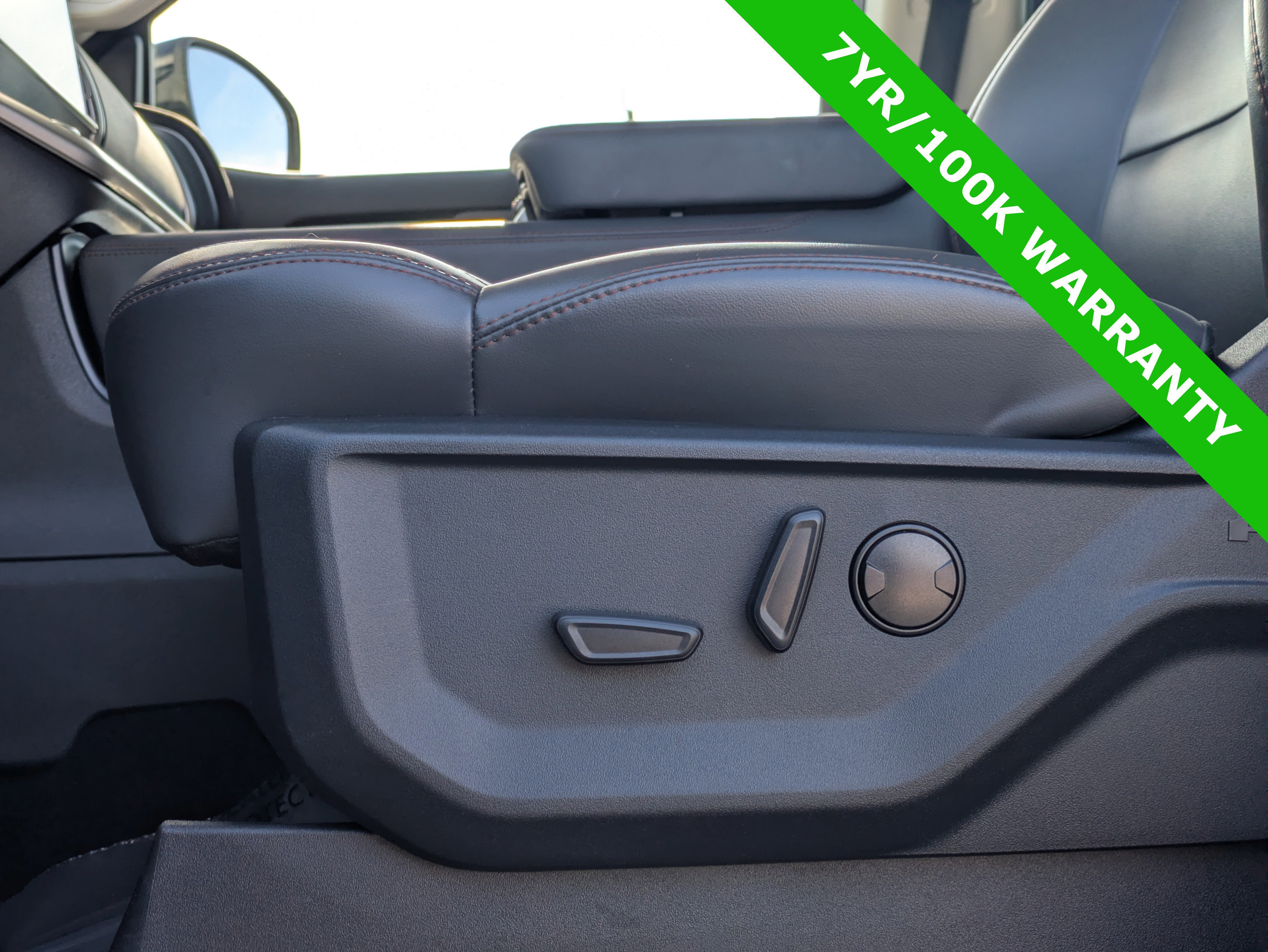 Certified 2025 Ford Expedition Max Active image 26