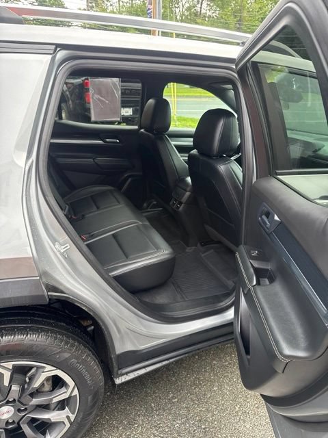 Used 2025 GMC Terrain Elevation w/ Elevation Premium Package AWD/4WD image 20