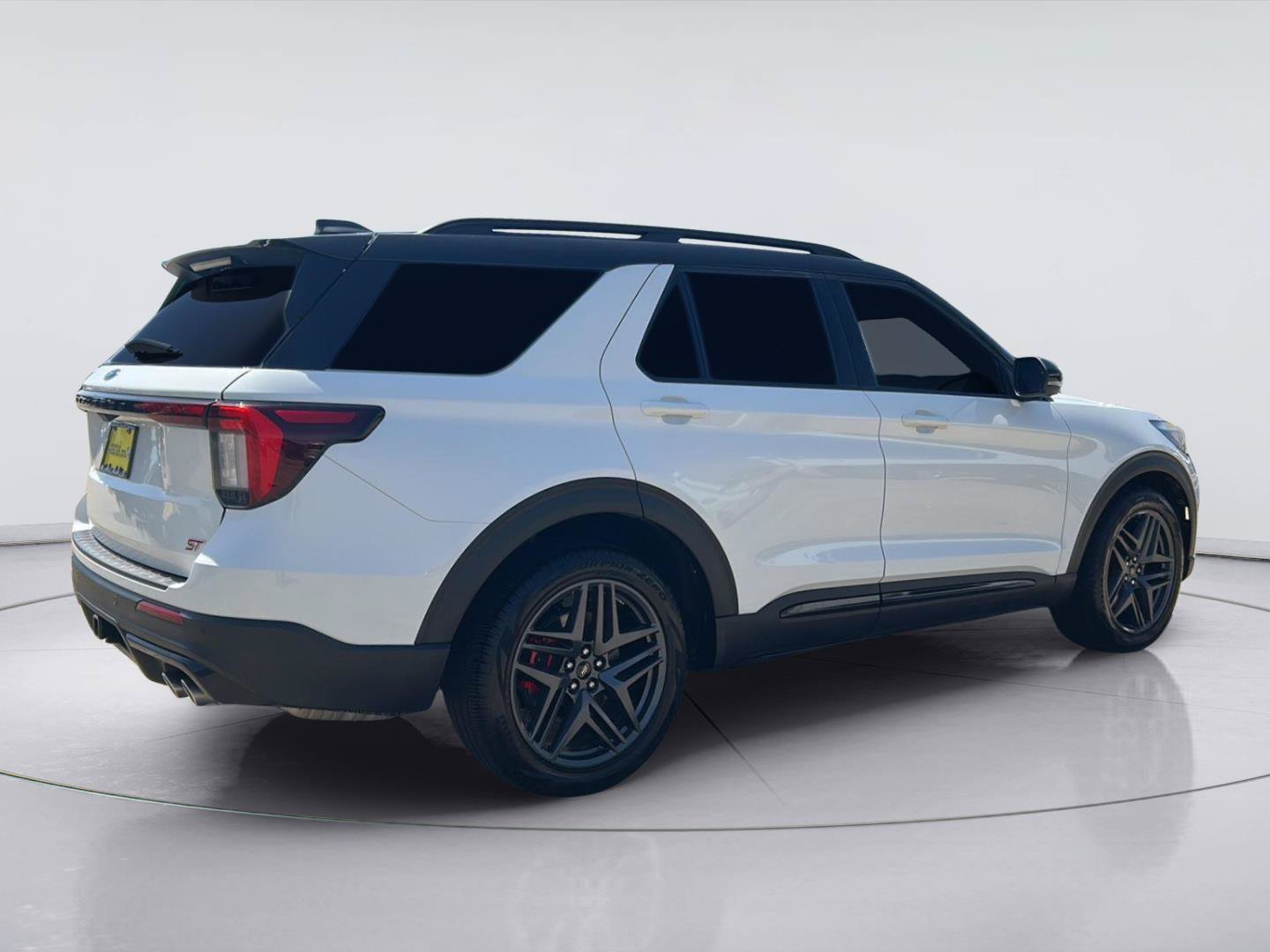 Certified 2025 Ford Explorer ST AWD/4WD image 6
