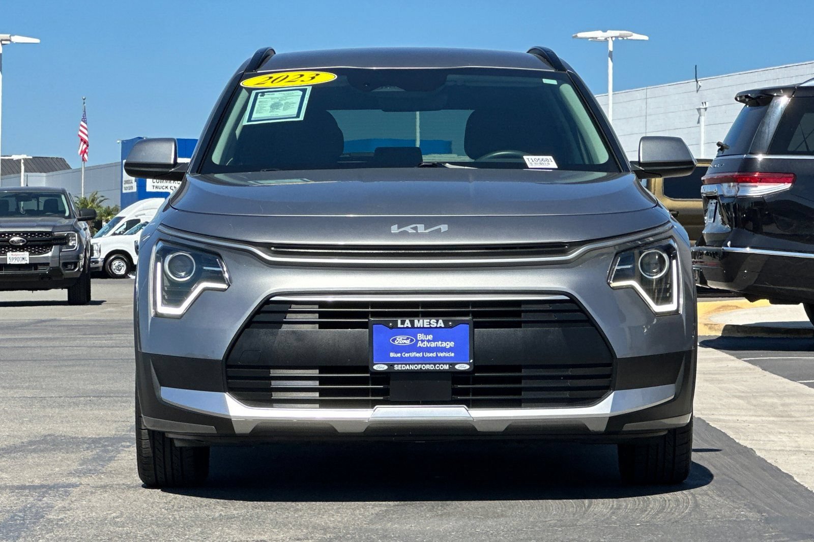 Used 2023 Kia Niro EX FWD image 8