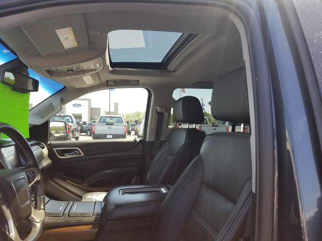 Used 2020 GMC Yukon Denali w/ Denali Premium Package AWD/4WD image 12