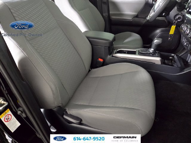 Used 2020 Toyota Tacoma SR5 AWD/4WD image 31