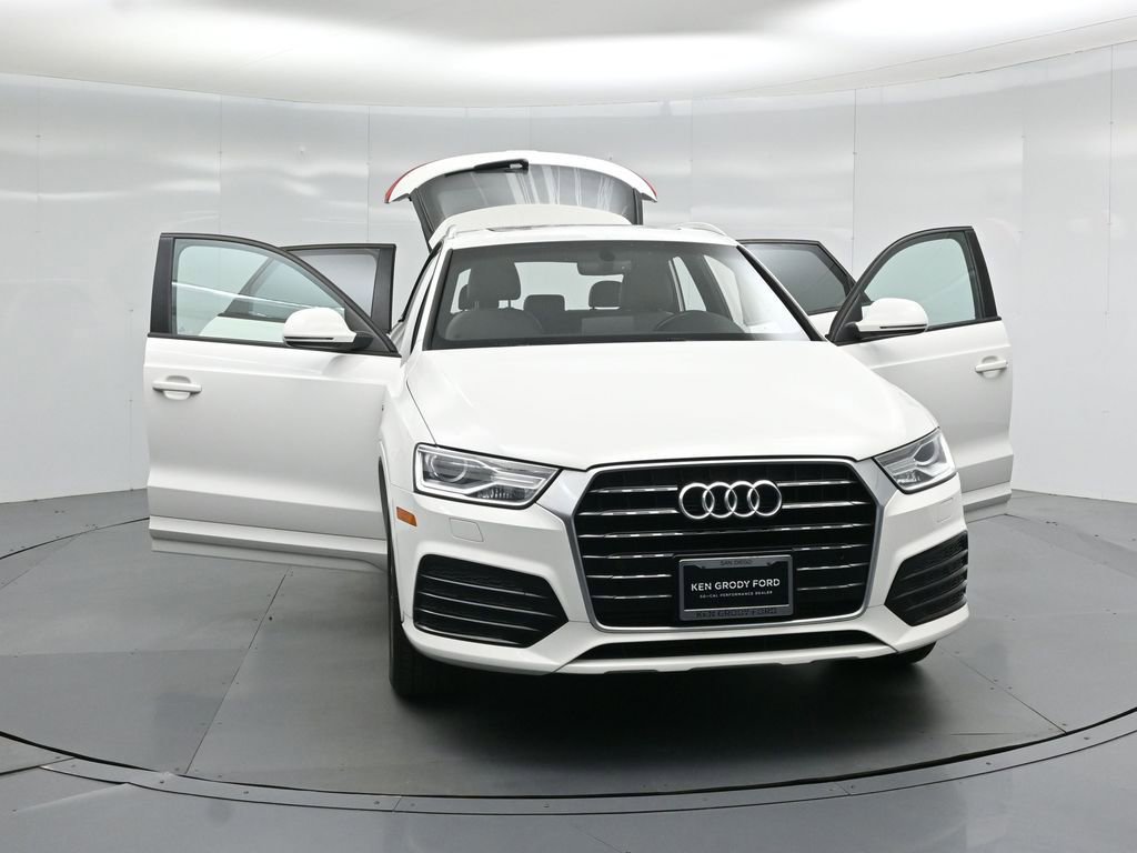 Used 2018 Audi Q3 2.0T Premium w/ Convenience Package image 32