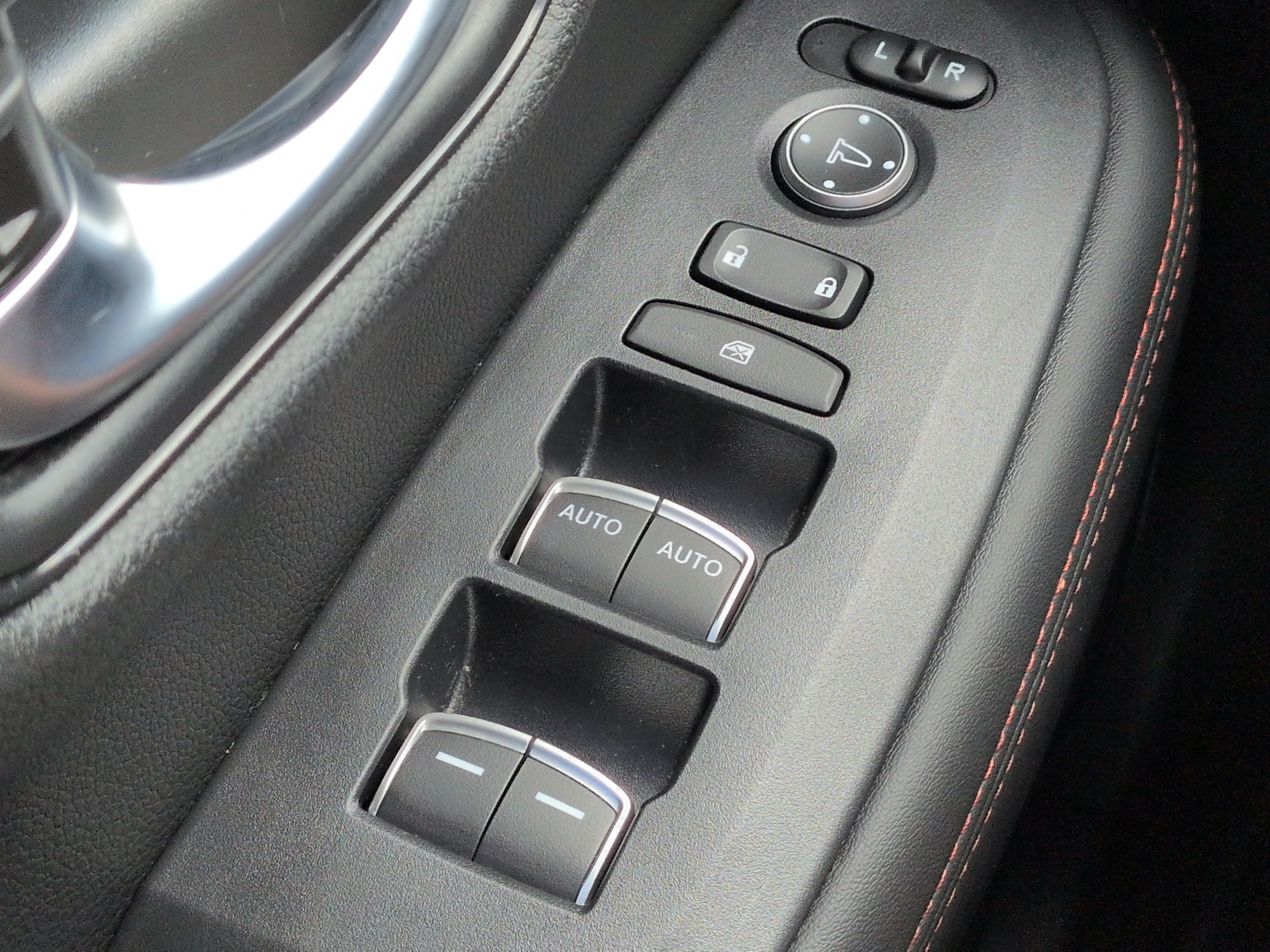 Used 2025 Honda HR-V Sport image 21