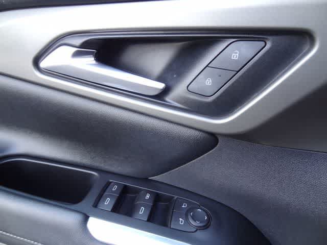Used 2024 Chevrolet Traverse LT w/ Midnight/Sport Edition FWD image 18