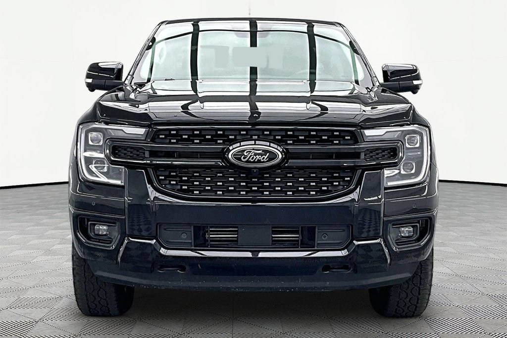 Certified 2025 Ford Ranger Lariat w/ Black Appearance Package AWD/4WD image 3