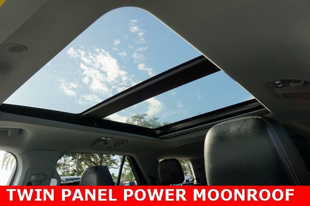 Certified 2022 Ford Explorer Limited w/ Limited Technology Package image 13