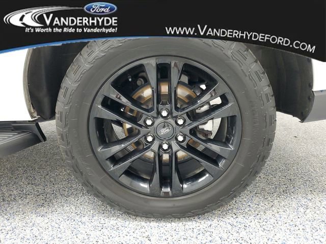 Certified 2024 Ford Expedition Max XLT image 5