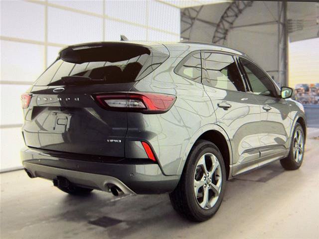 Certified 2023 Ford Escape ST-Line w/ Tech Pack #1 AWD/4WD image 2