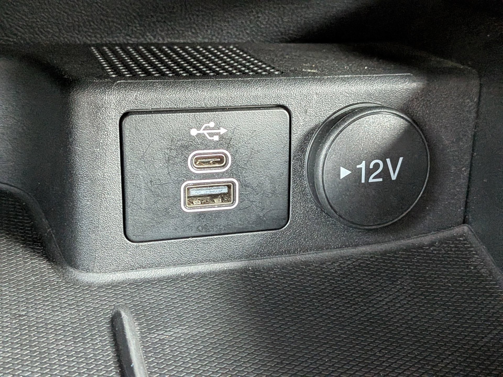 Certified 2025 Ford Escape Active FWD image 23