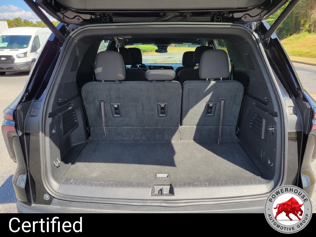Used 2024 Chevrolet Traverse LT FWD image 14