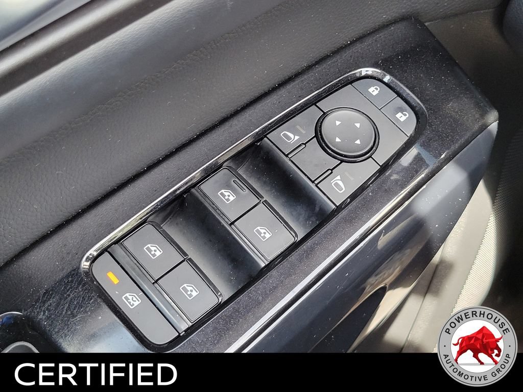 Used 2022 Nissan Pathfinder SV AWD/4WD image 25