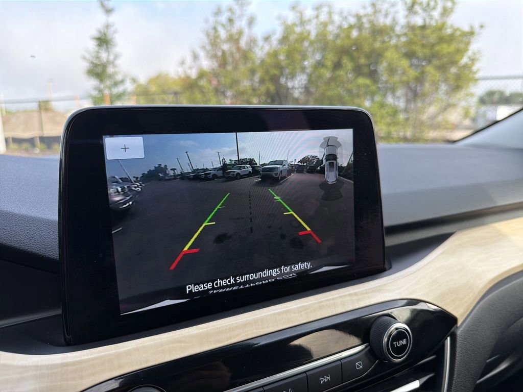 Certified 2022 Ford Escape Titanium w/ Titanium Elite Package image 20