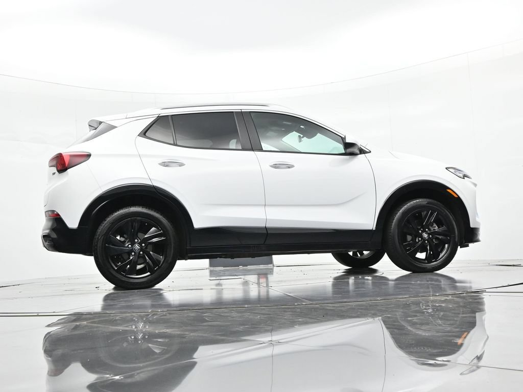Used 2024 Buick Encore GX Sport Touring AWD/4WD image 21