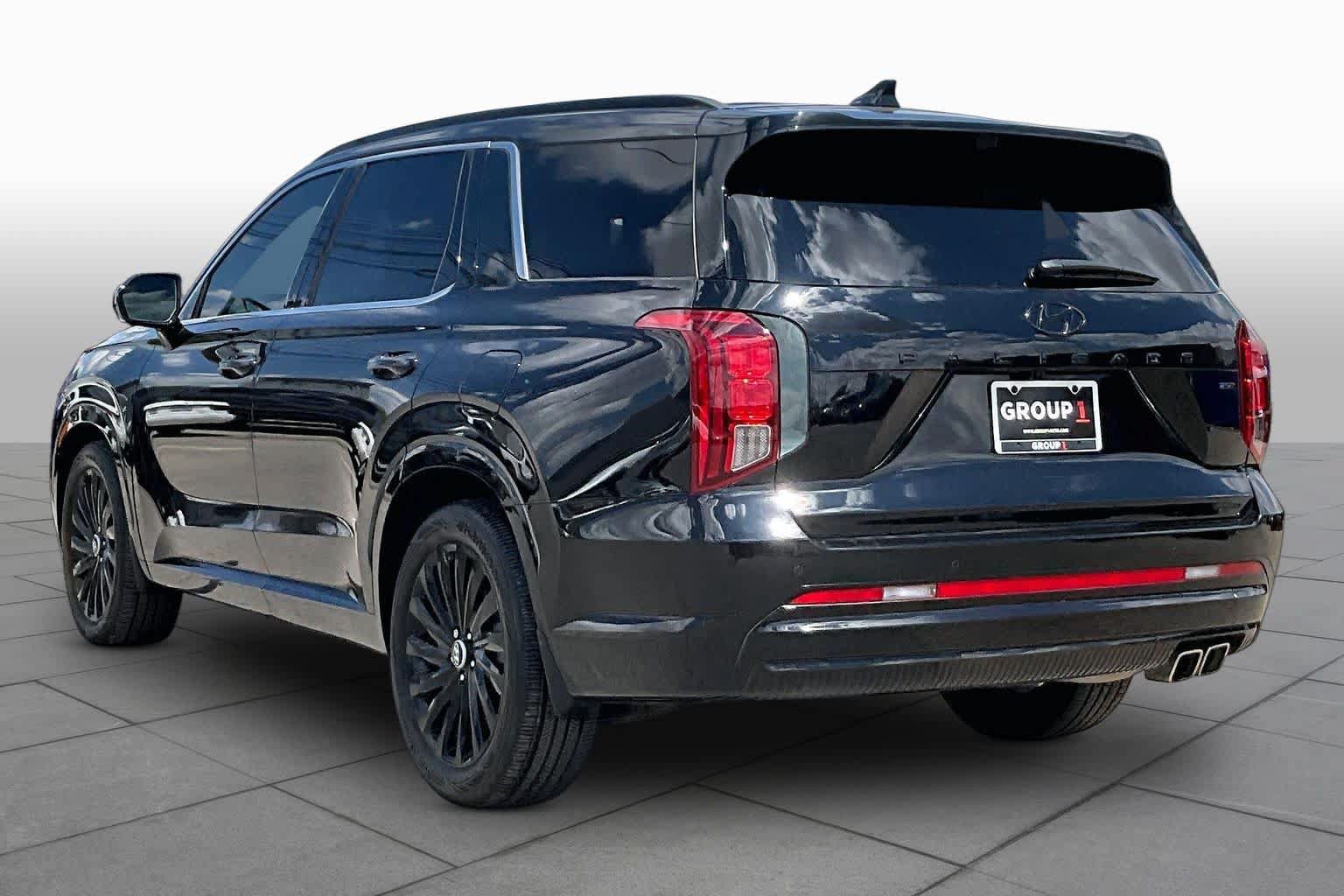 Used 2025 Hyundai Palisade Calligraphy AWD/4WD image 11