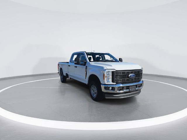 Certified 2024 Ford F250 XL w/ XL Chrome Package AWD/4WD image 3
