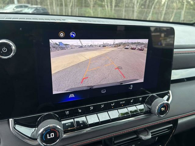 Used 2025 Chevrolet Colorado Z71 w/ Z71 Convenience Package 2 image 24