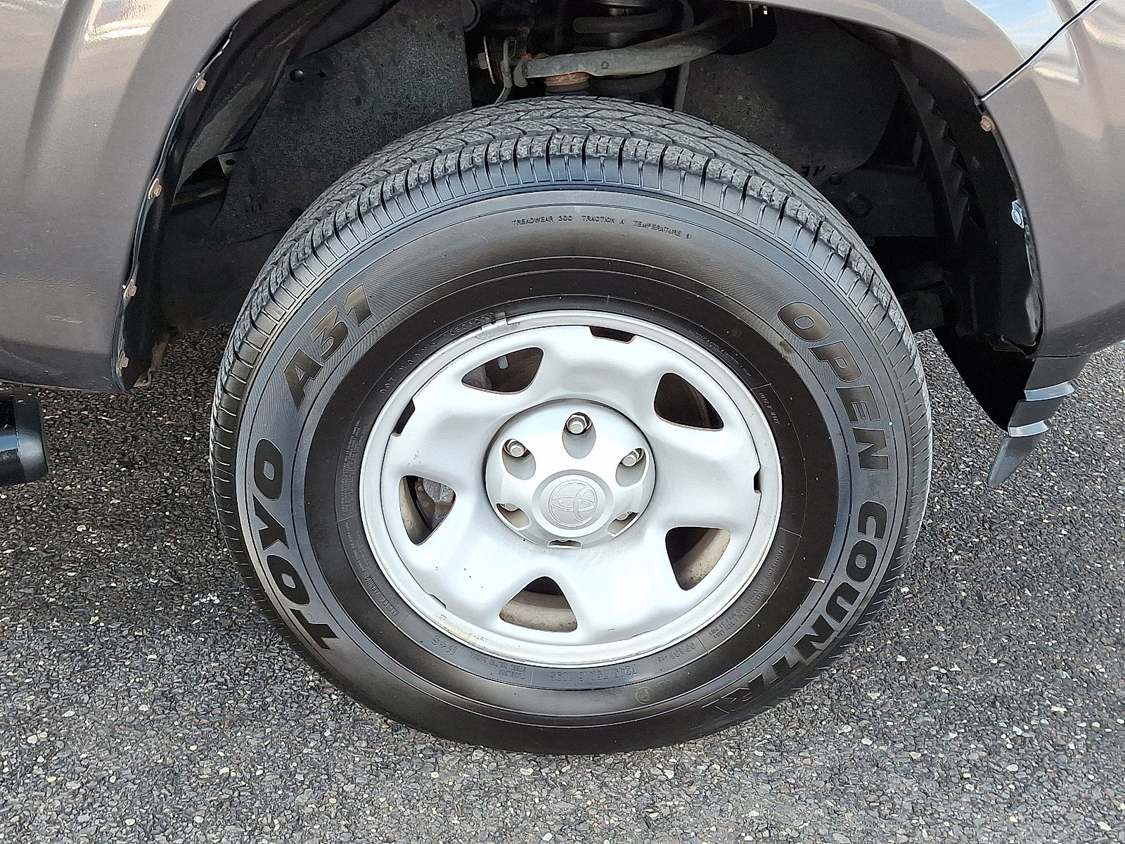 Used 2019 Toyota Tacoma SR image 8