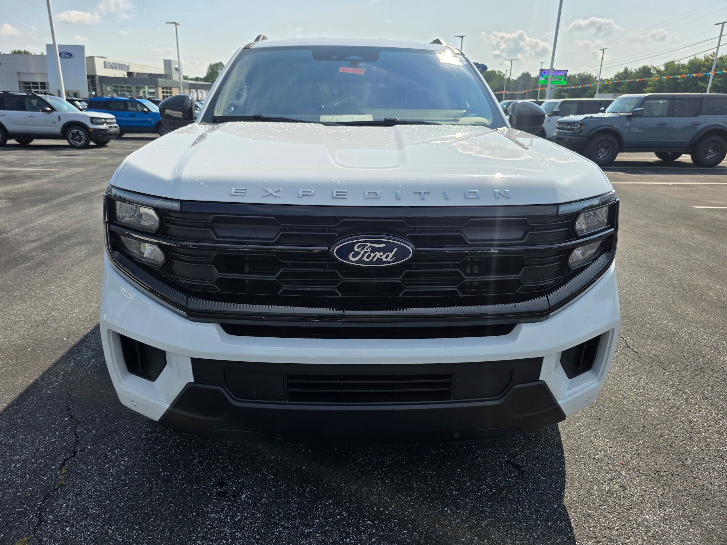 Certified 2025 Ford Expedition Max Active AWD/4WD image 8