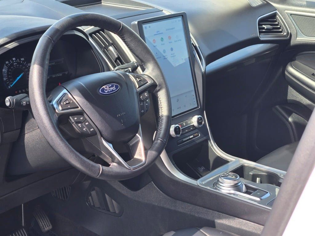 Certified 2024 Ford Edge SEL image 24